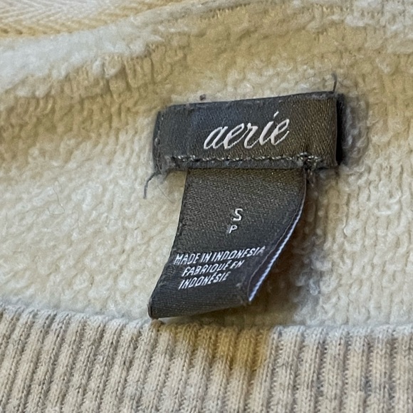 Women’s Aerie sweater size US S - Picture 3 of 4